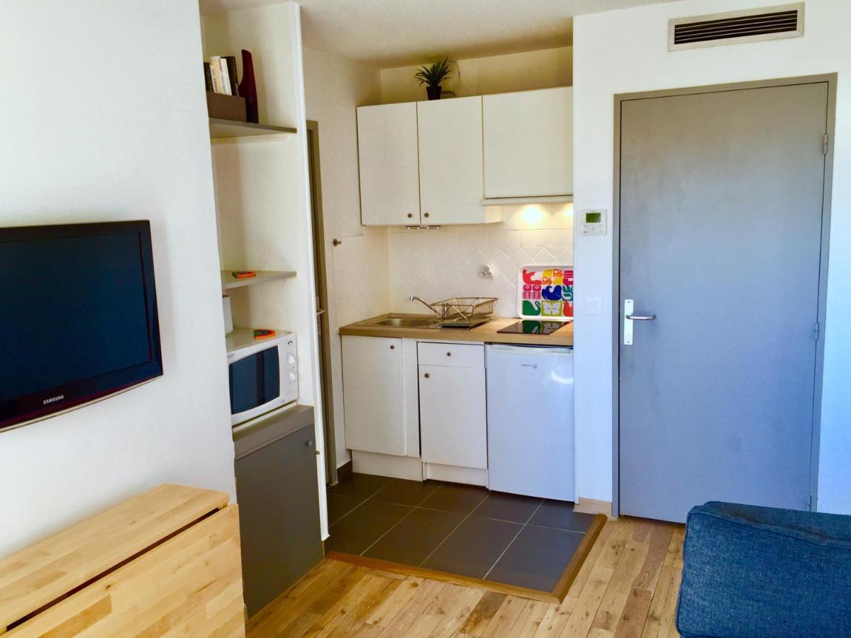 Ma Place Au Sud Aix Parking Aix-en-Provence Eksteriør billede